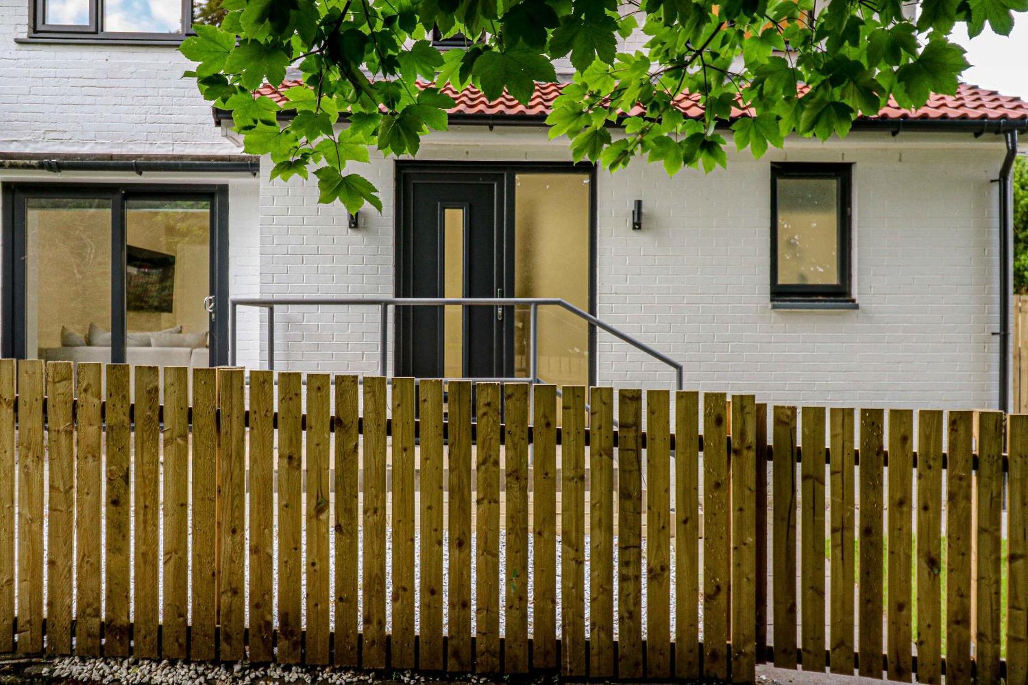 Wyndford Riverside House Glasgow Exterior foto